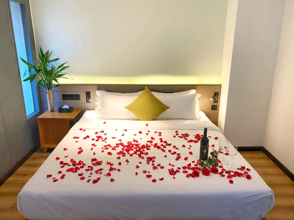 Yunfan Hotel Phnom-Penh Buitenkant foto