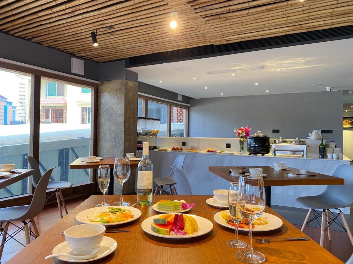 Yunfan Hotel Phnom-Penh Buitenkant foto