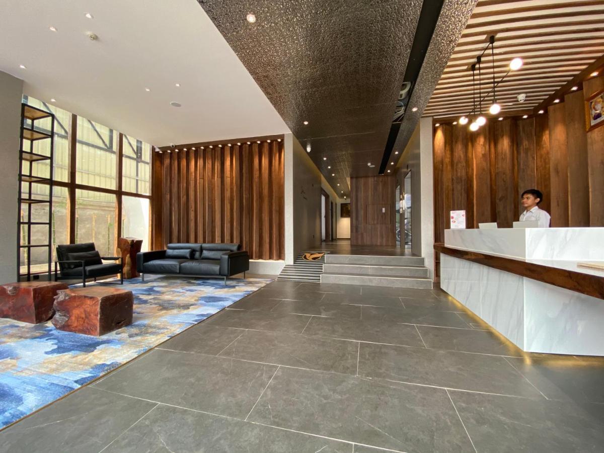 Yunfan Hotel Phnom-Penh Buitenkant foto